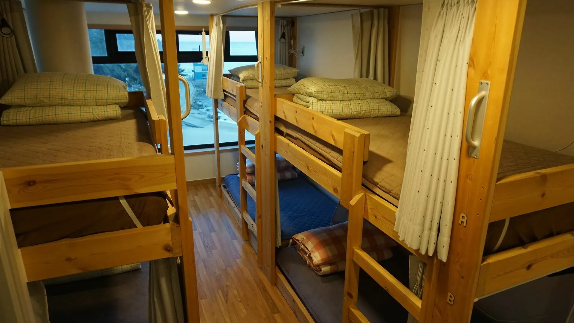 Flat B Hostel - Hostel Songjong-dong